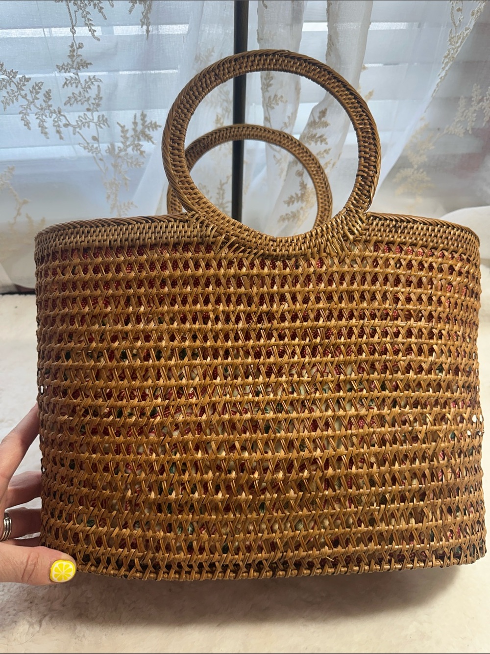 Rattan tote bag with lining made in Indonesia - Picture 4 of 4